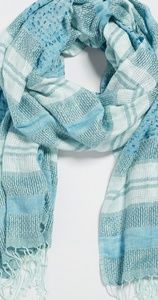 Maurices scarf